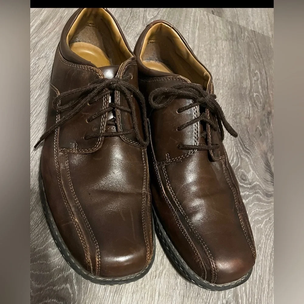 Dockers men’s Leather lace‎ up shoes size 13 M great used condition